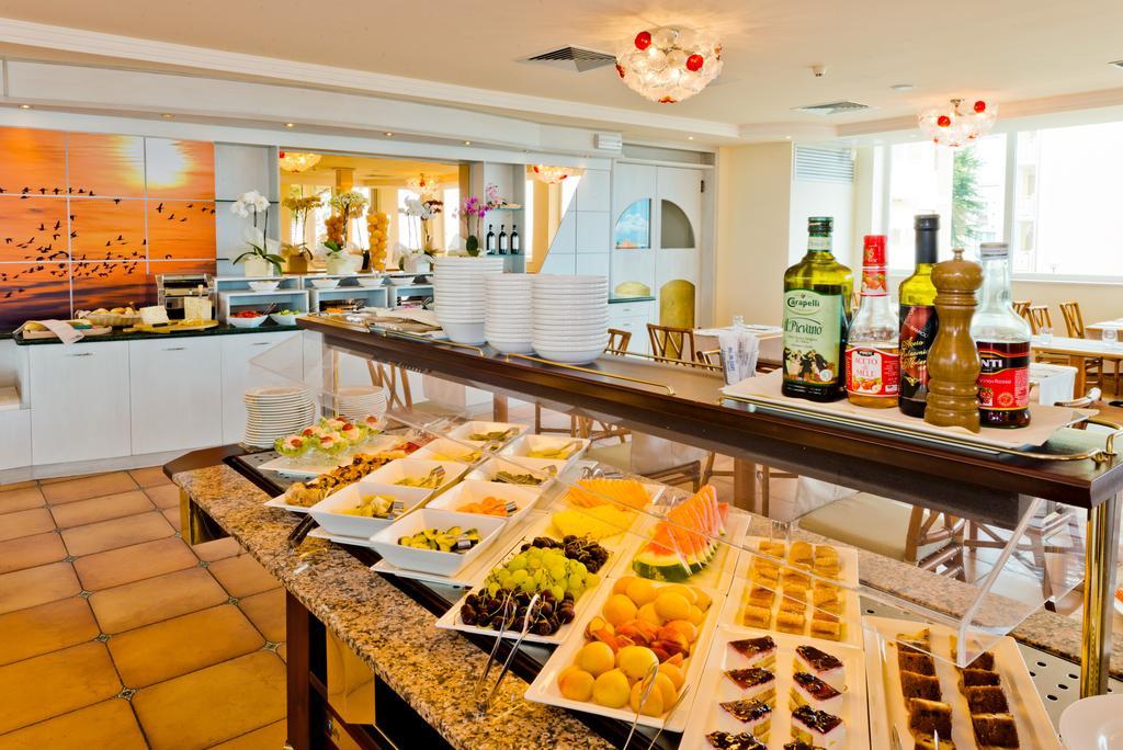 Hotel Ambassador Bibione Esterno foto
