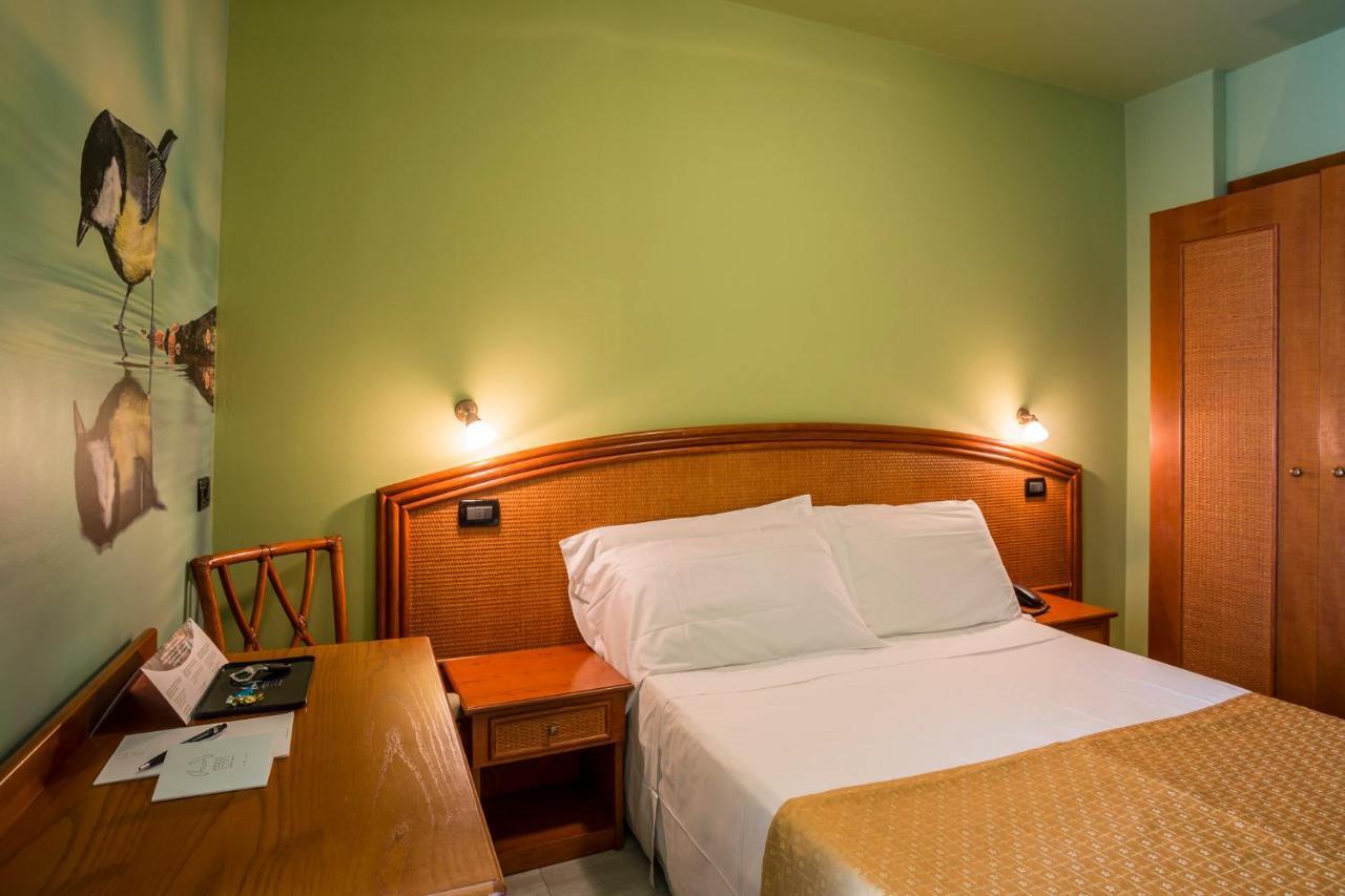 Hotel Ambassador Bibione Esterno foto