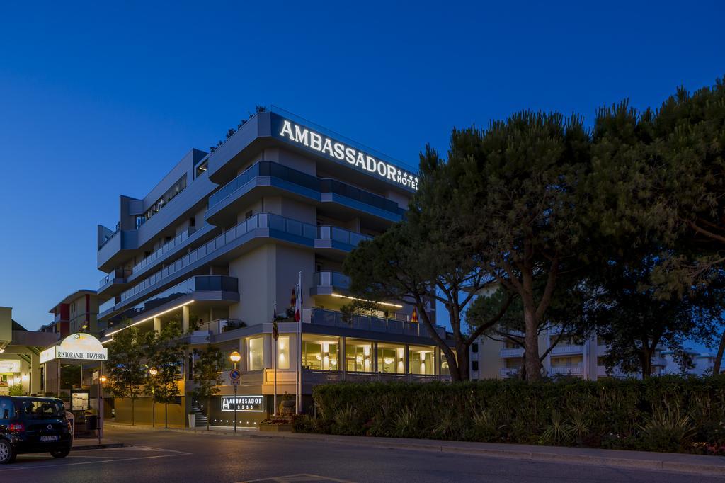 Hotel Ambassador Bibione Esterno foto