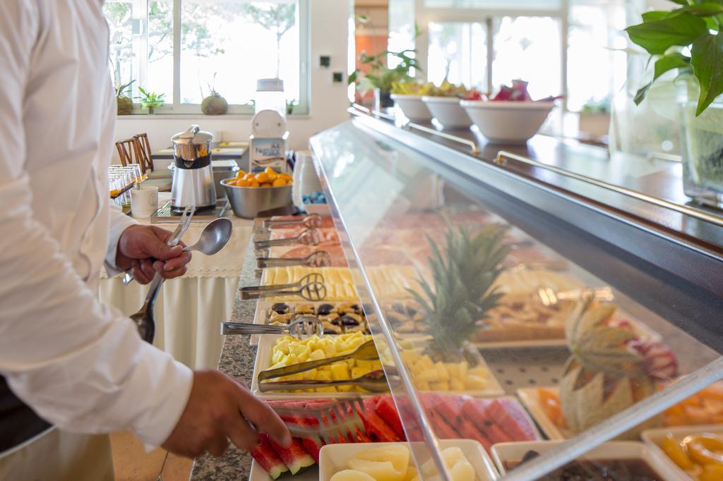 Hotel Ambassador Bibione Esterno foto