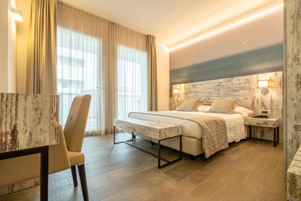 Hotel Ambassador Bibione Esterno foto