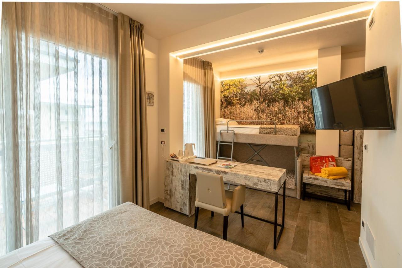 Hotel Ambassador Bibione Esterno foto